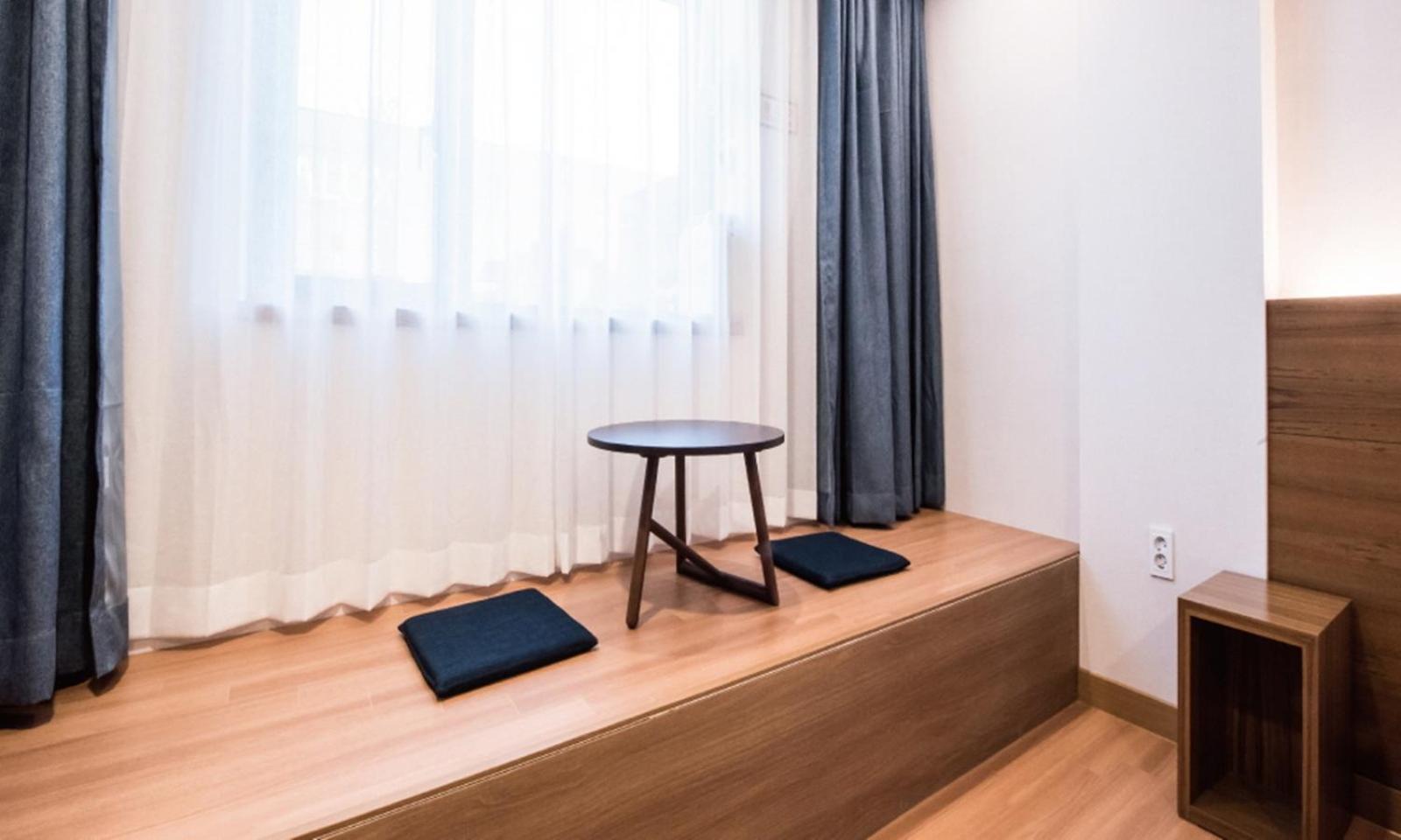 Silla Boutique Hotel Premium Кёнджу Экстерьер фото