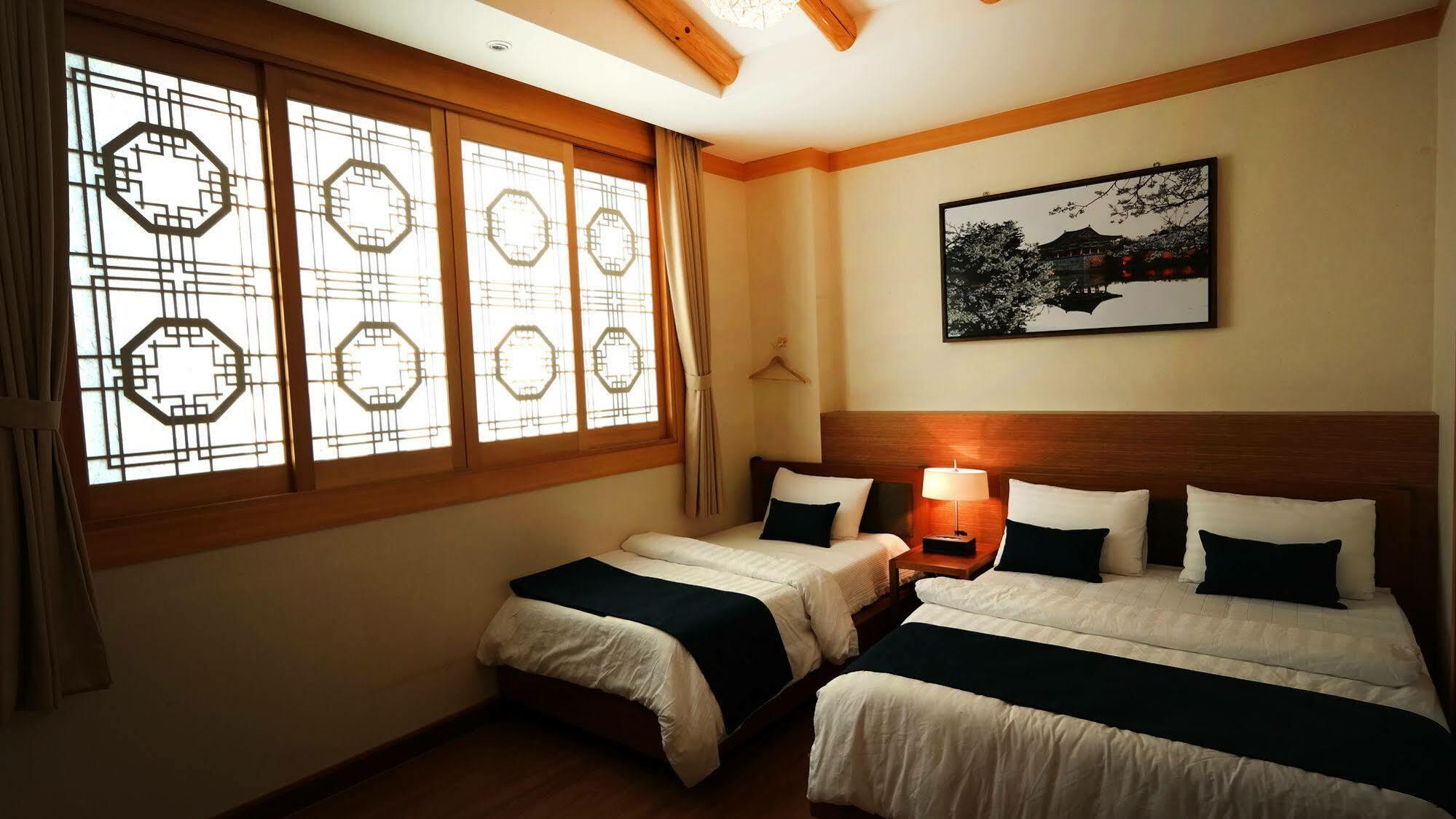 Silla Boutique Hotel Premium Кёнджу Экстерьер фото