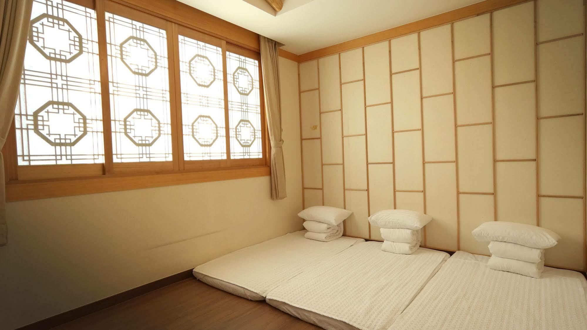 Silla Boutique Hotel Premium Кёнджу Экстерьер фото